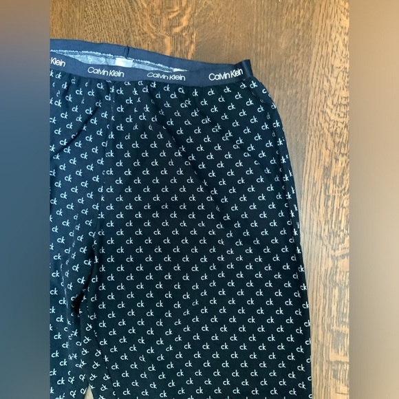 CALVIN KLIEN Men’s Sleep Wear Pajama Pants Blue CK Pattern Size Large LIKE NEW - Picture 6 of 9